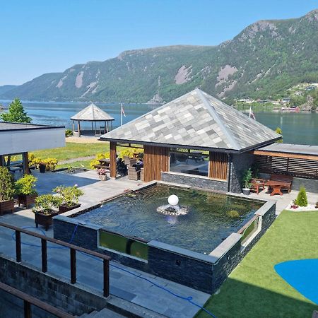 Bremanger Fjord Hotell Svelgen Exterior foto