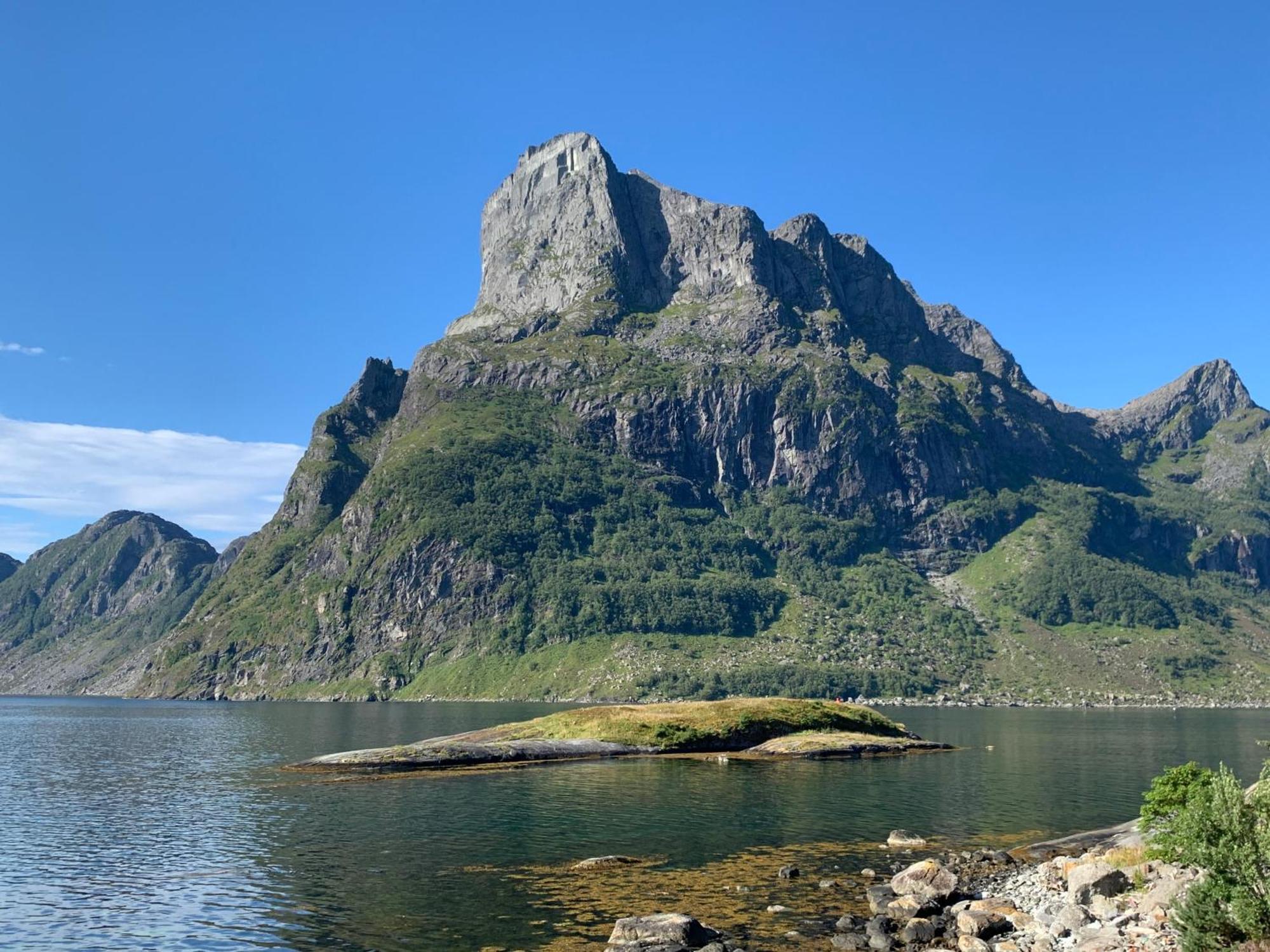 Bremanger Fjord Hotell Svelgen Exterior foto